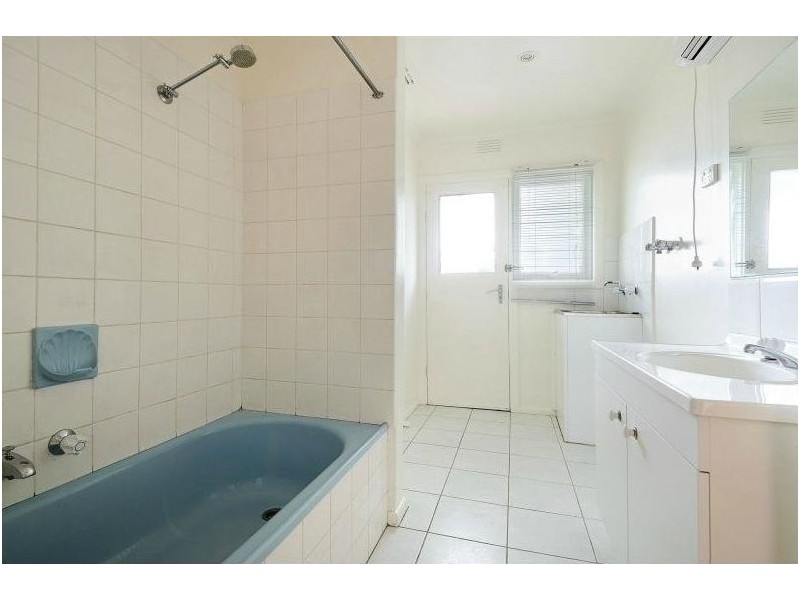 10/23-25 Olive Grove, Mentone VIC 3194