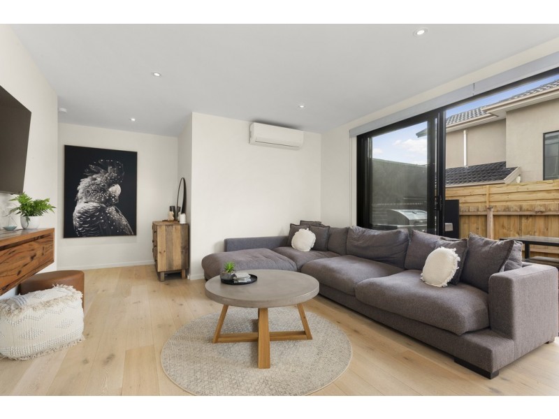 2/4 Krone Street, Mordialloc VIC 3195