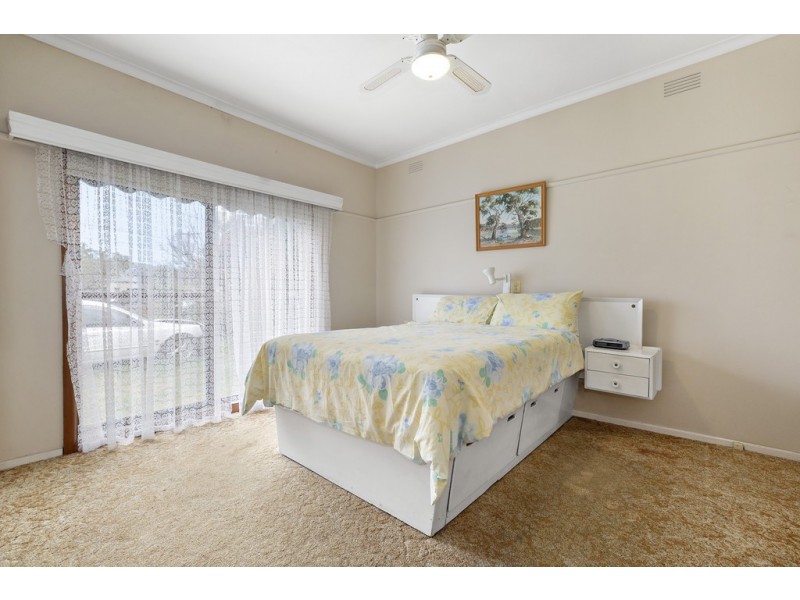 3 Karadoc Court, Bonbeach VIC 3196