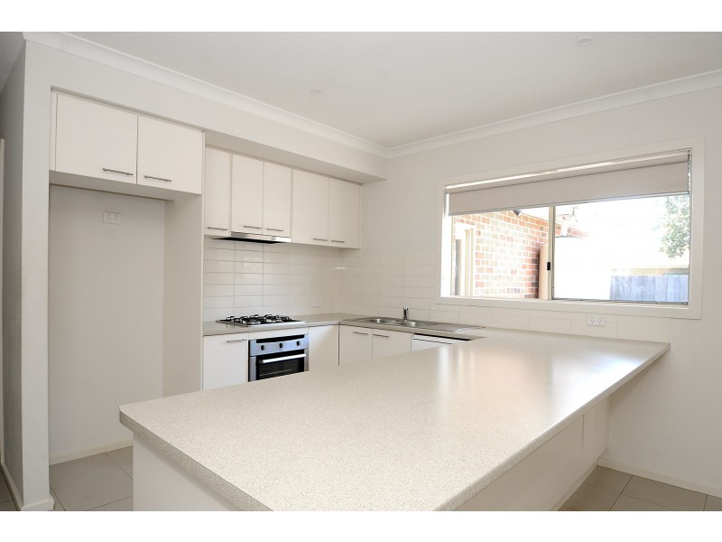 2/2 Evan Street, Parkdale VIC 3195