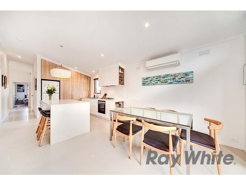 25 Randell Street, Parkdale VIC 3195