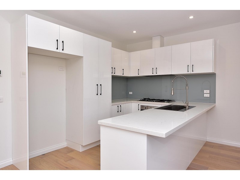 2/46 Warren Road, Mordialloc VIC 3195