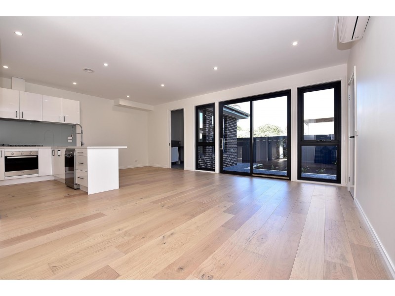 2/46 Warren Road, Mordialloc VIC 3195