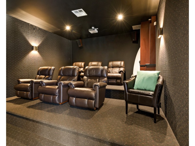 7 Island Point Avenue, Waterways VIC 3195