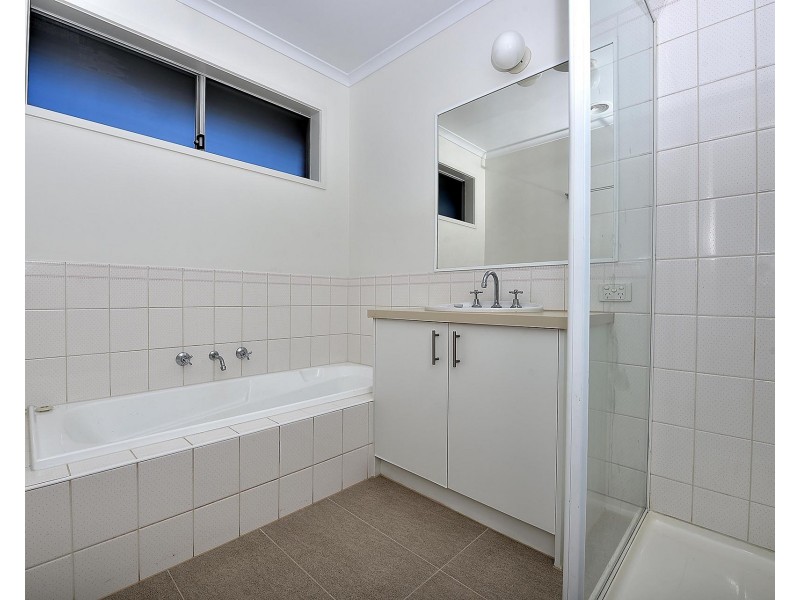 5 Merthyr Place, Aspendale Gardens VIC 3195