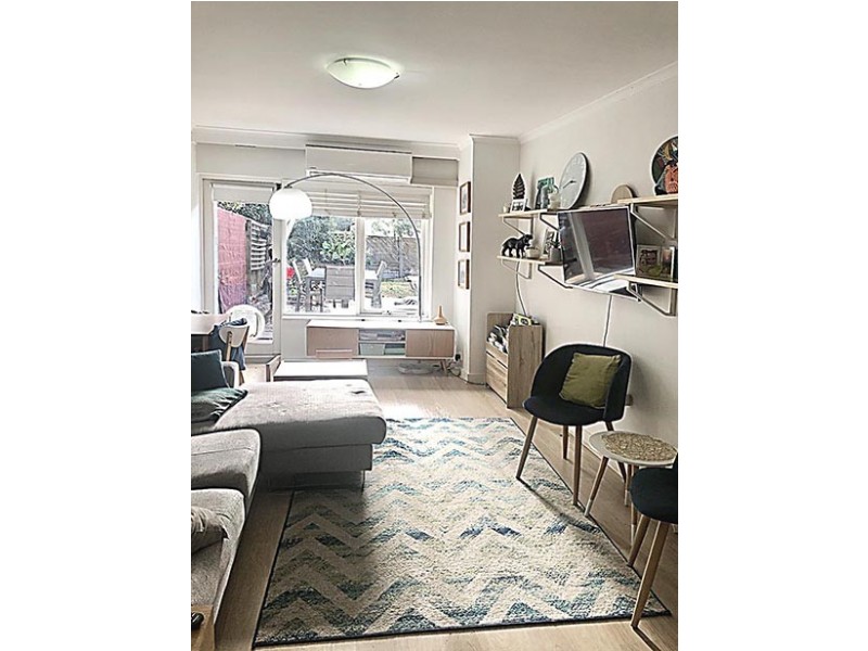 1/44 Rosstown Road, Carnegie VIC 3163