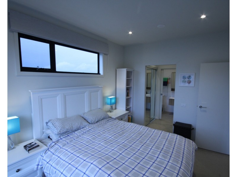 3/2 Bellevue Road, Cheltenham VIC 3192