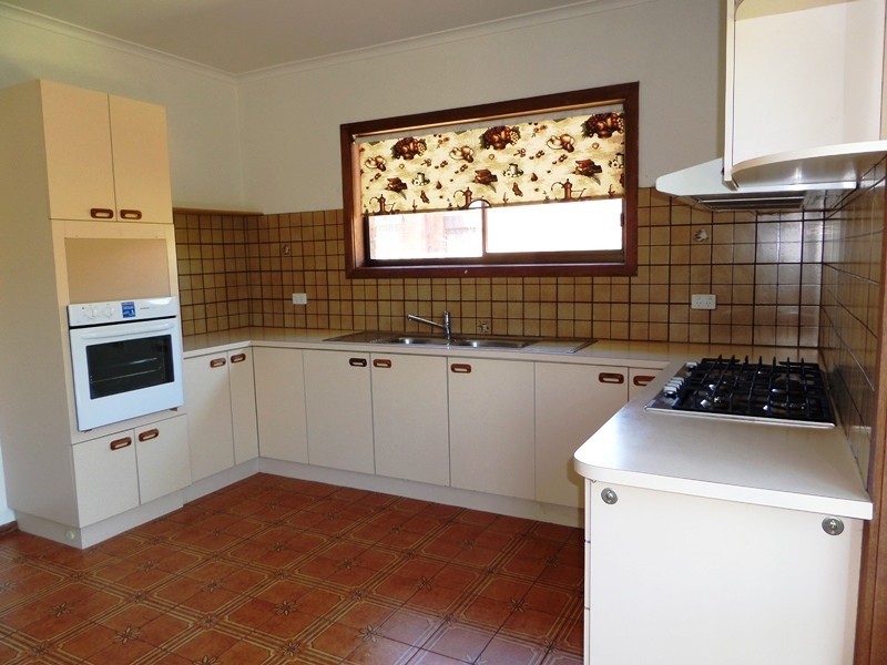 3/12 Crown Avenue, Mordialloc VIC 3195