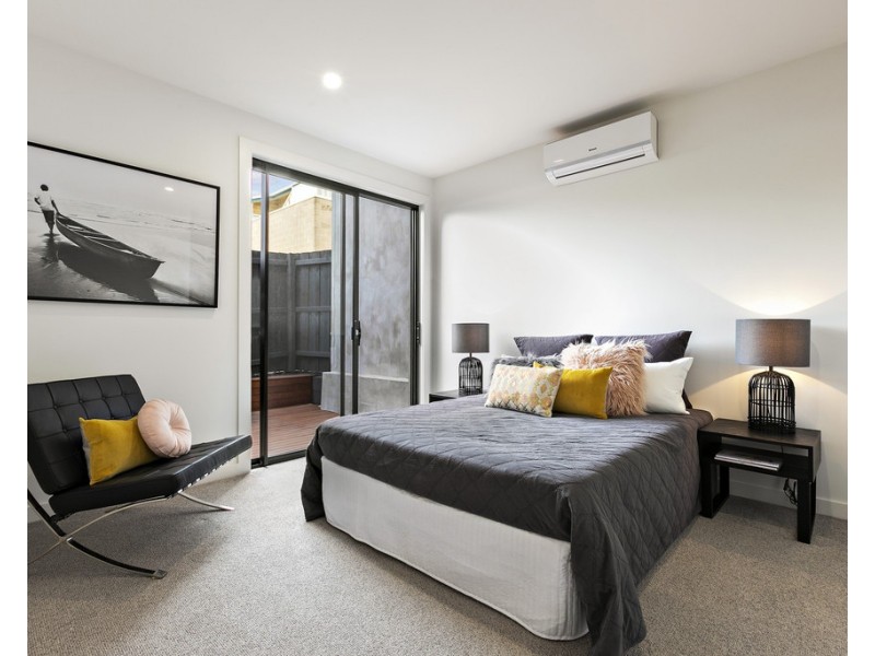 1/2 The Esplanade, Edithvale VIC 3196