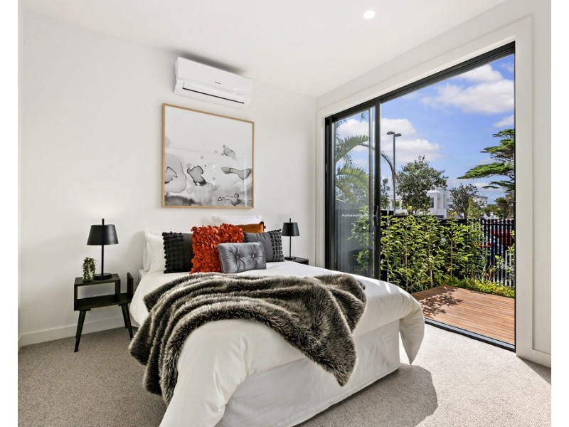 1/2 The Esplanade, Edithvale VIC 3196