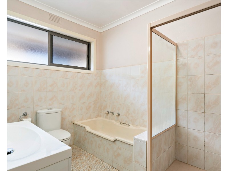 16 Tarlee Court, Aspendale VIC 3195