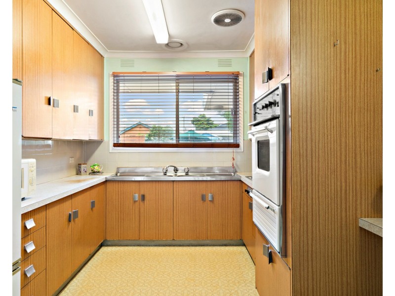 16 Tarlee Court, Aspendale VIC 3195