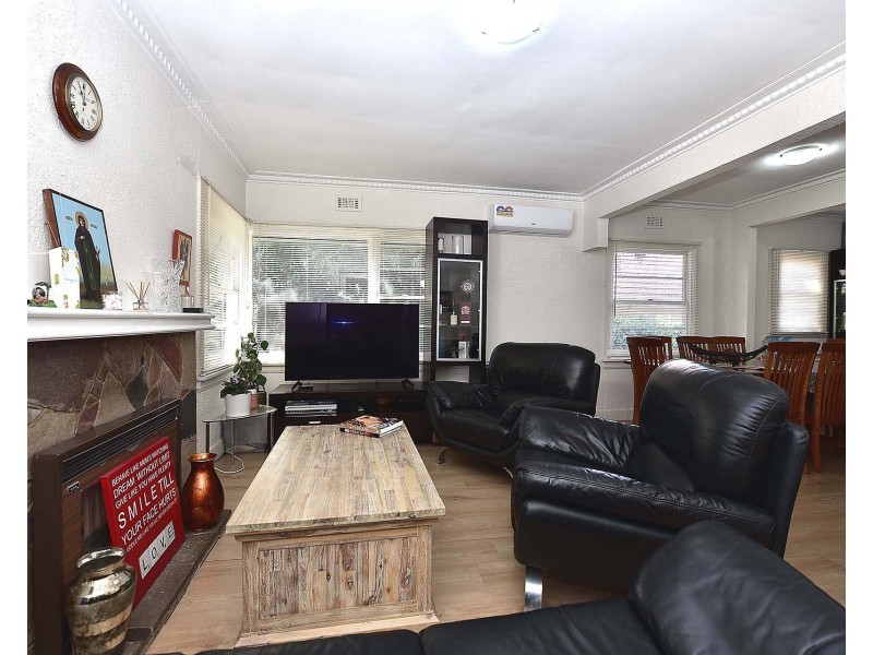 8A Evan Street, Parkdale VIC 3195