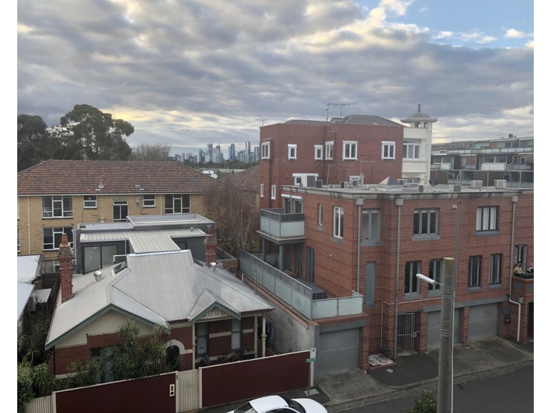 18/52 Fitzroy Street, St Kilda VIC 3182