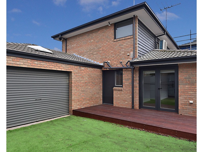 13 Lorenzo Way, Aspendale Gardens VIC 3195