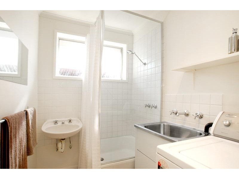 1/111 Barkly Street, Mordialloc VIC 3195