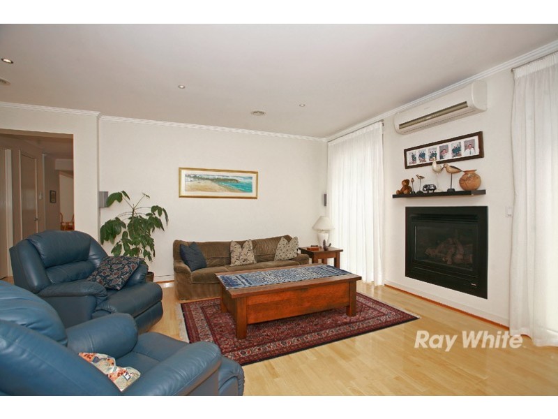 22 Waterside Drive, Waterways VIC 3195
