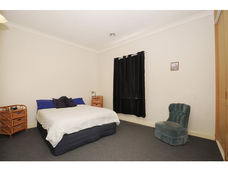 8 Centreway, Mordialloc VIC 3195