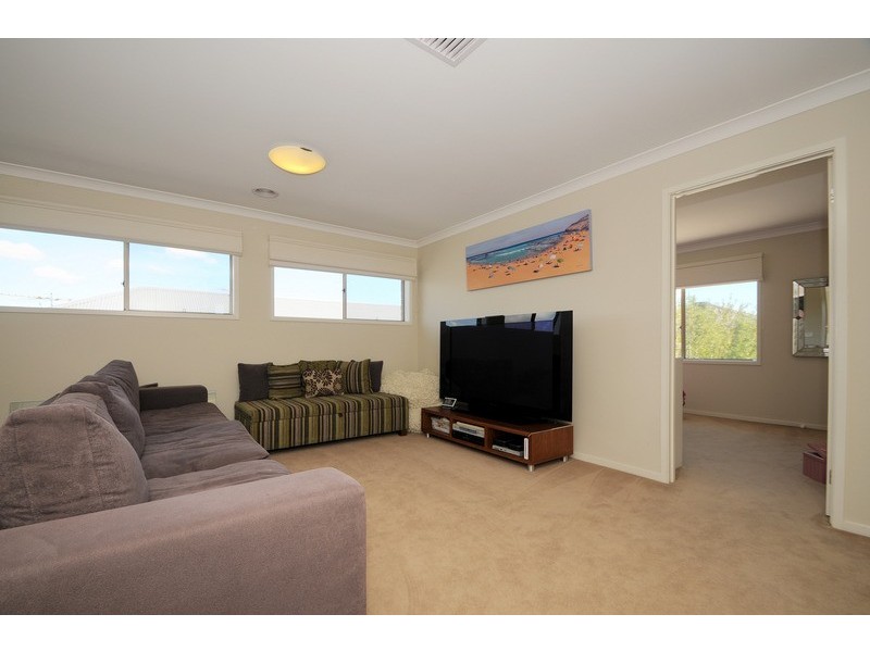 140 Lakeview Boulevard, Keysborough VIC 3173