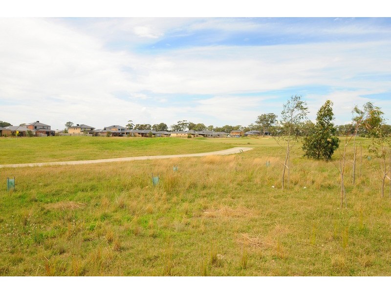 47 Sandarra Boulevard, Sandhurst VIC 3977