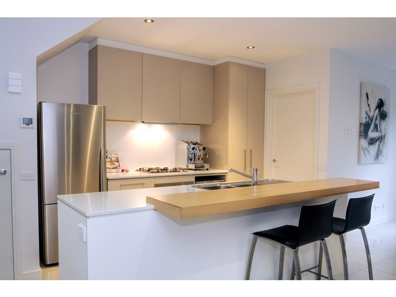 7 Ashberg Drive, Waterways VIC 3195