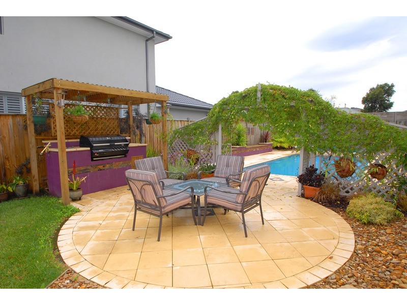 5 Observation Court, Waterways VIC 3195