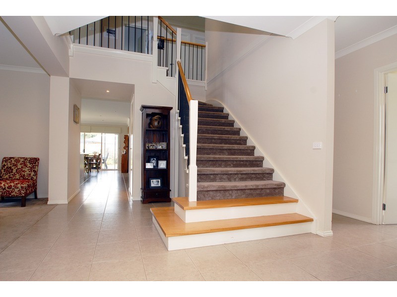 5 Observation Court, Waterways VIC 3195