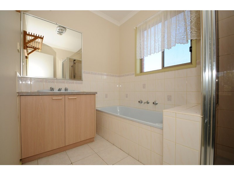 27a Steedman Street, Mordialloc VIC 3195