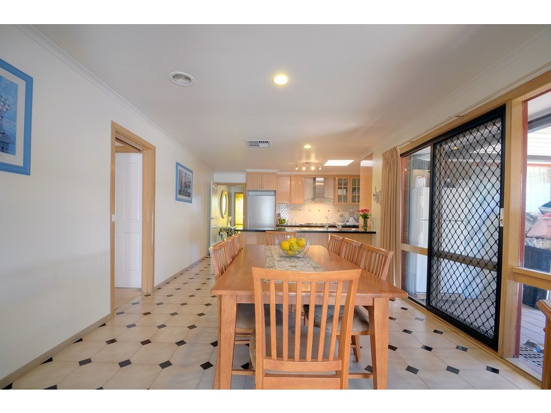 12 Ghiran Close, Aspendale Gardens VIC 3195