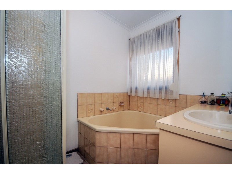 12 Ghiran Close, Aspendale Gardens VIC 3195