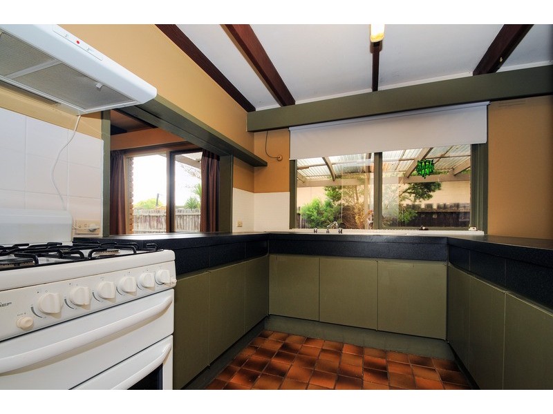 36 Henry Crescent, Seaford VIC 3198