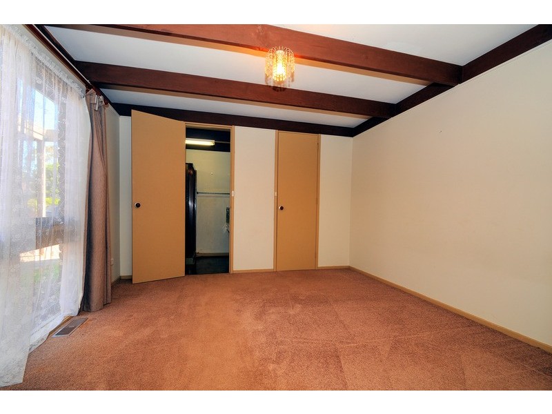 36 Henry Crescent, Seaford VIC 3198