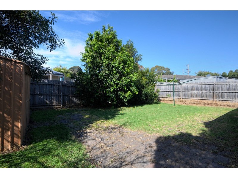 36 Henry Crescent, Seaford VIC 3198