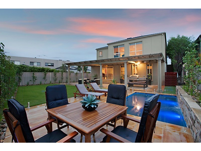 4 Hoysted Close, Mordialloc VIC 3195