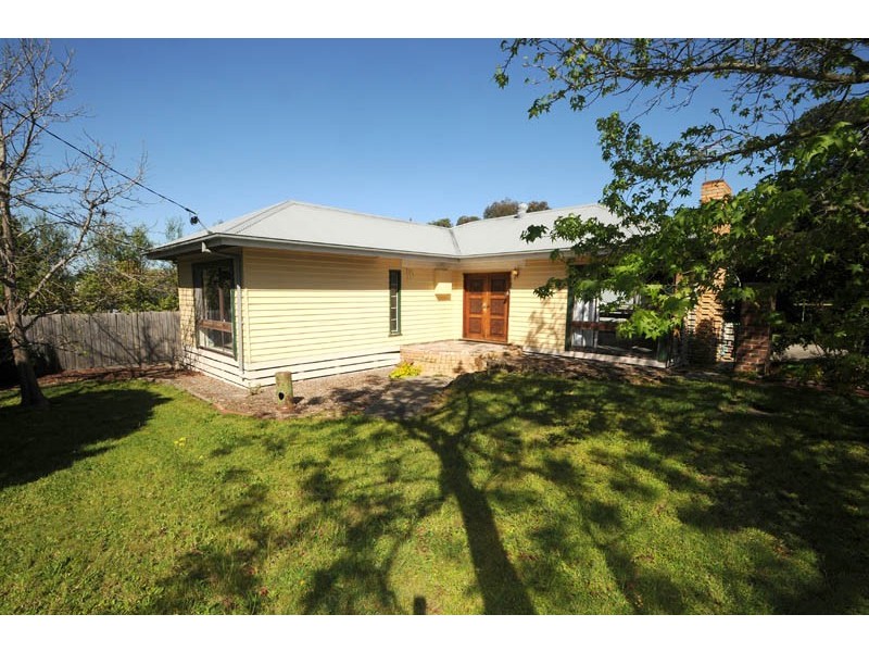 33 Bradshaw Street, Mordialloc VIC 3195