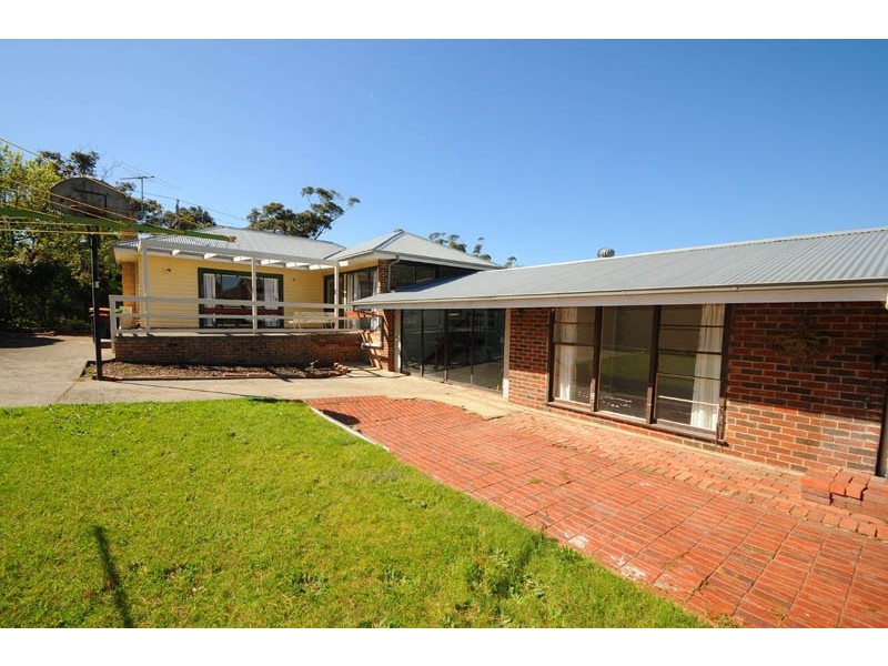 33 Bradshaw Street, Mordialloc VIC 3195