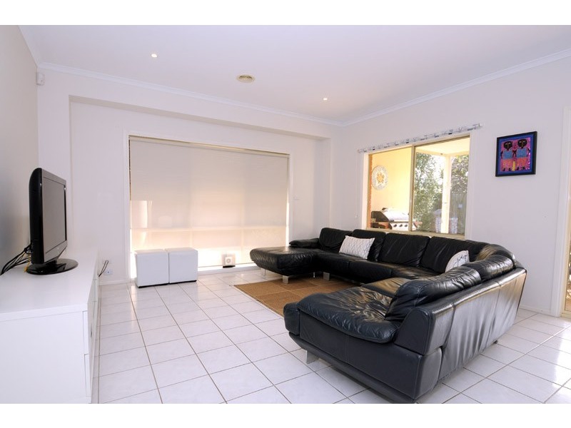 45 Winners Circle, Aspendale Gardens VIC 3195