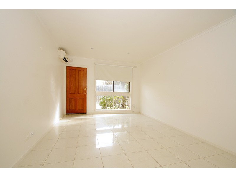 3/174 Beach Road, Mordialloc VIC 3195