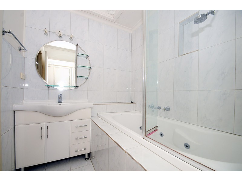 3/174 Beach Road, Mordialloc VIC 3195