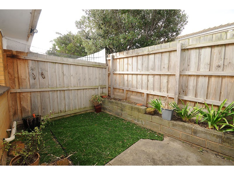 3/174 Beach Road, Mordialloc VIC 3195