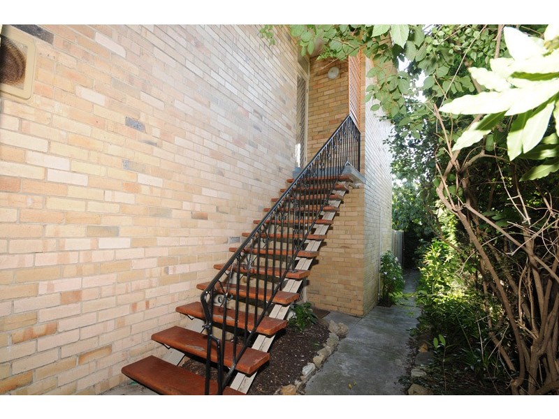 3/11a Gladstone Parade, Elsternwick VIC 3185