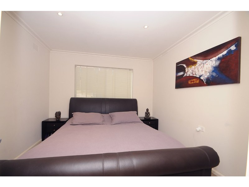 3/11a Gladstone Parade, Elsternwick VIC 3185