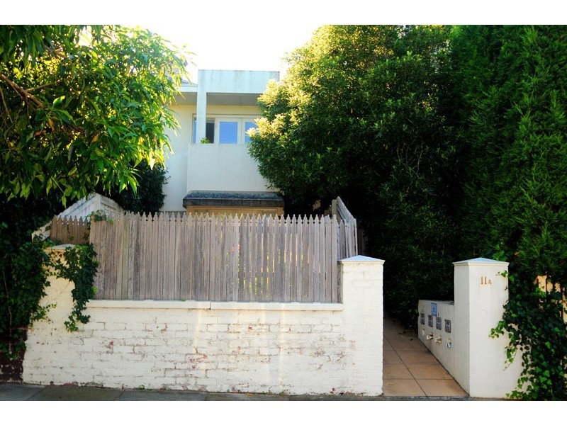 3/11a Gladstone Parade, Elsternwick VIC 3185