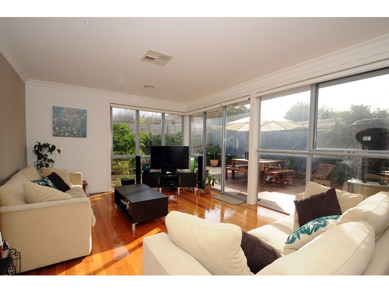 15a Mac Crescent, Parkdale VIC 3195