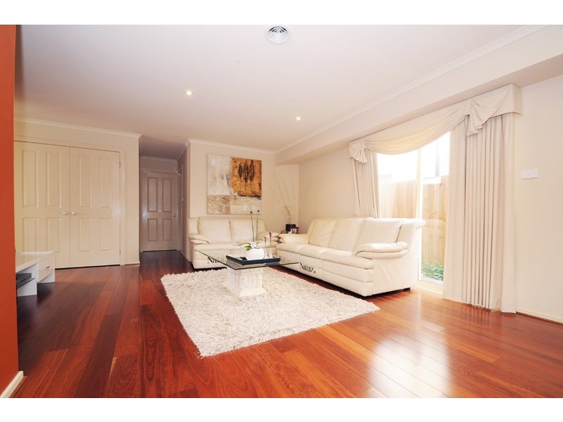 17 Treeby Boulevard, Mordialloc VIC 3195