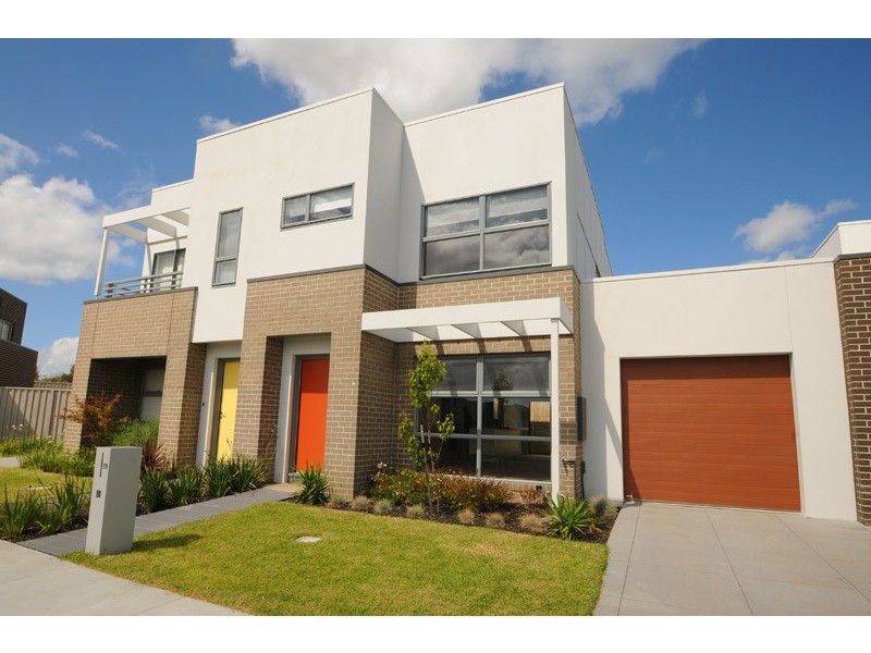19 Paragon Way, Waterways VIC 3195