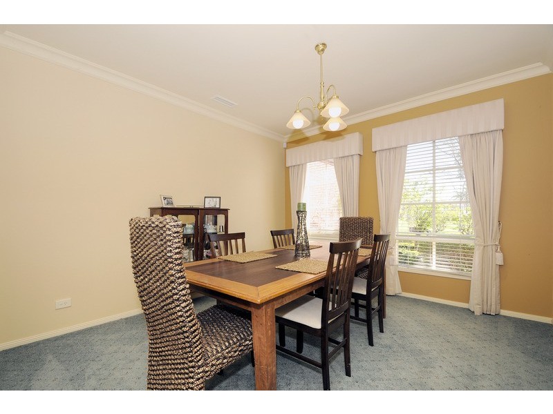 8 Reef Court, Aspendale Gardens VIC 3195