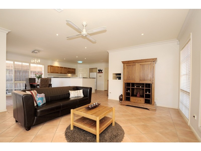 8 Reef Court, Aspendale Gardens VIC 3195