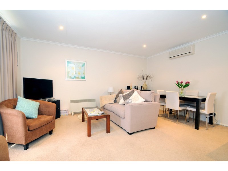 2/11 Florence Street, Mentone VIC 3194