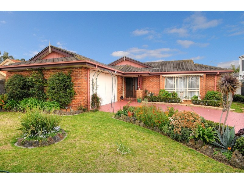 64 Branagan Drive, Aspendale Gardens VIC 3195